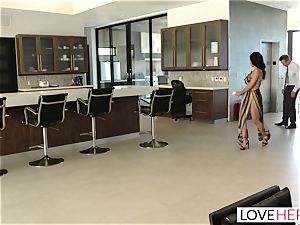 LoveHerFeet - Sneaky hotwife sole intercourse With The Realtor